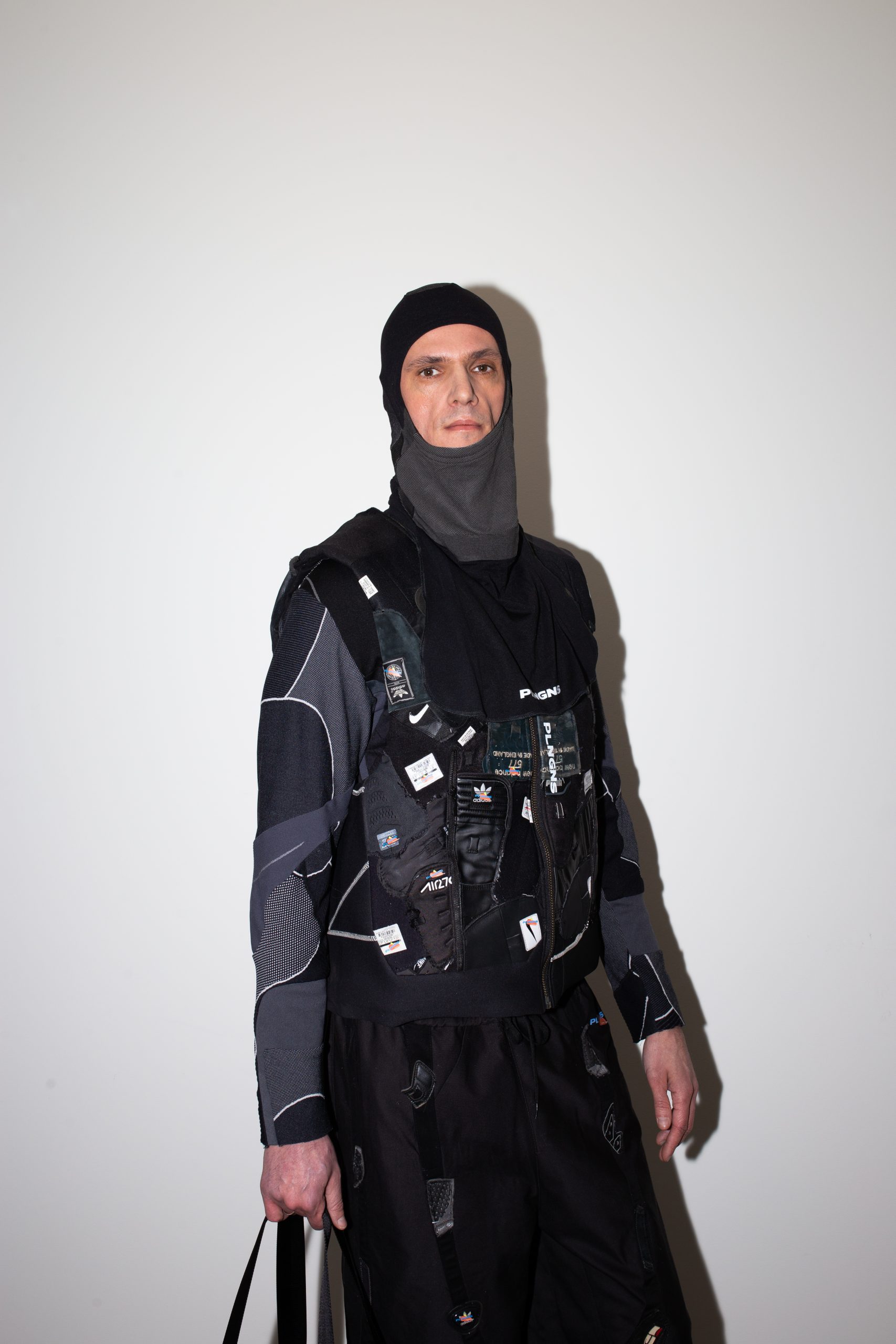PLNGNS VEST MADE OF SNEAKER TONGUES